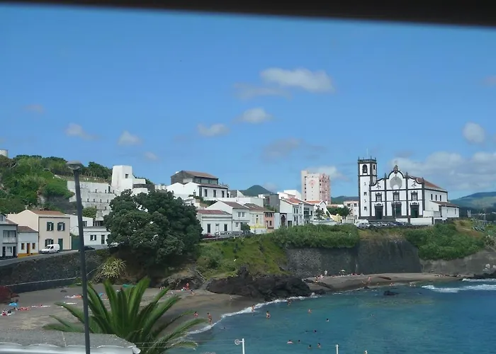 بيت للعطل House!